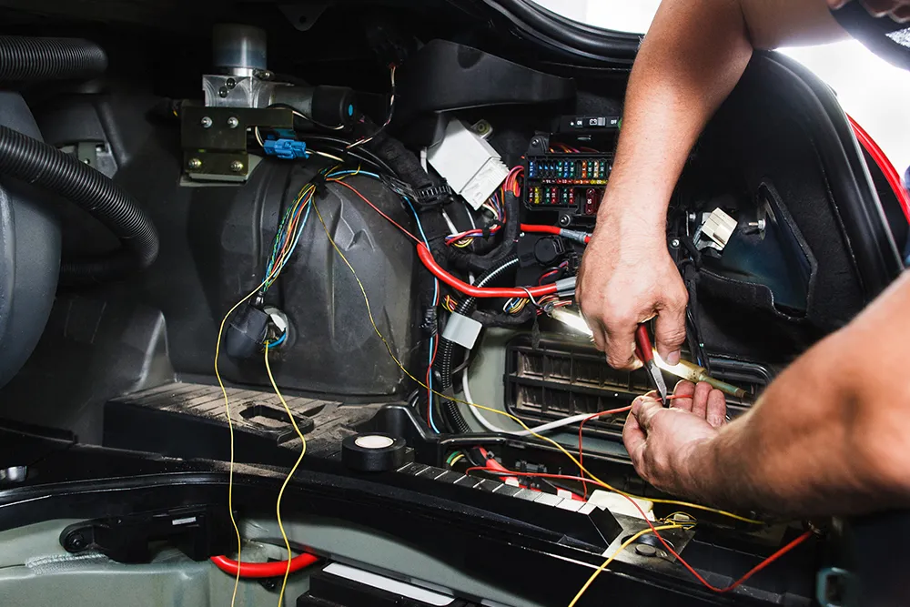 Does Jump Starting A Car Damage The Computer?